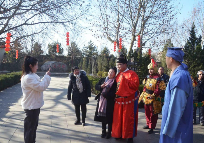 [ 8 秒 详 论 ] “ 点 点 游 戏 有 挂 吗 ？ ” ( 原 来 确 实 是 有 挂 )