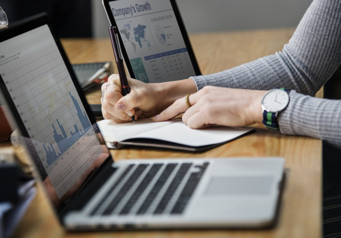 一分钟介绍使用“微信牛牛房卡哪里买的”房卡获取方式